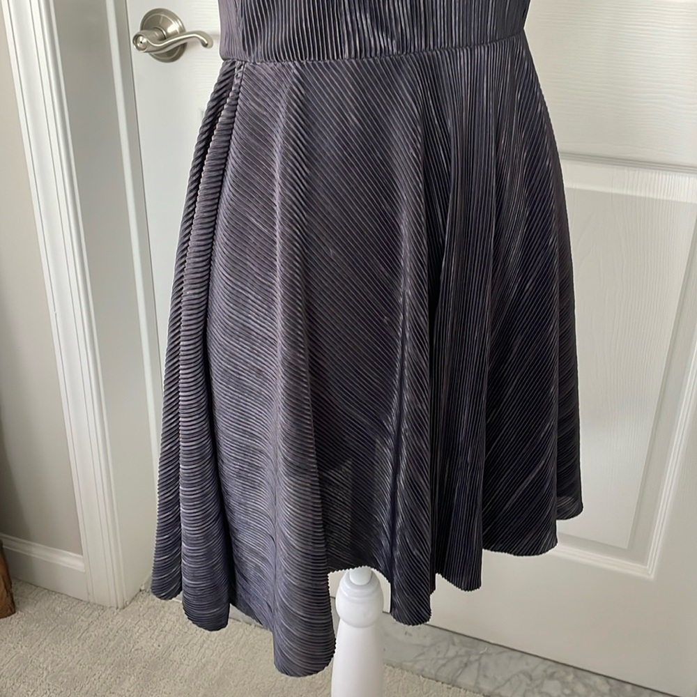 Misguided Skater Dress Size 4 - Picture 5 of 8